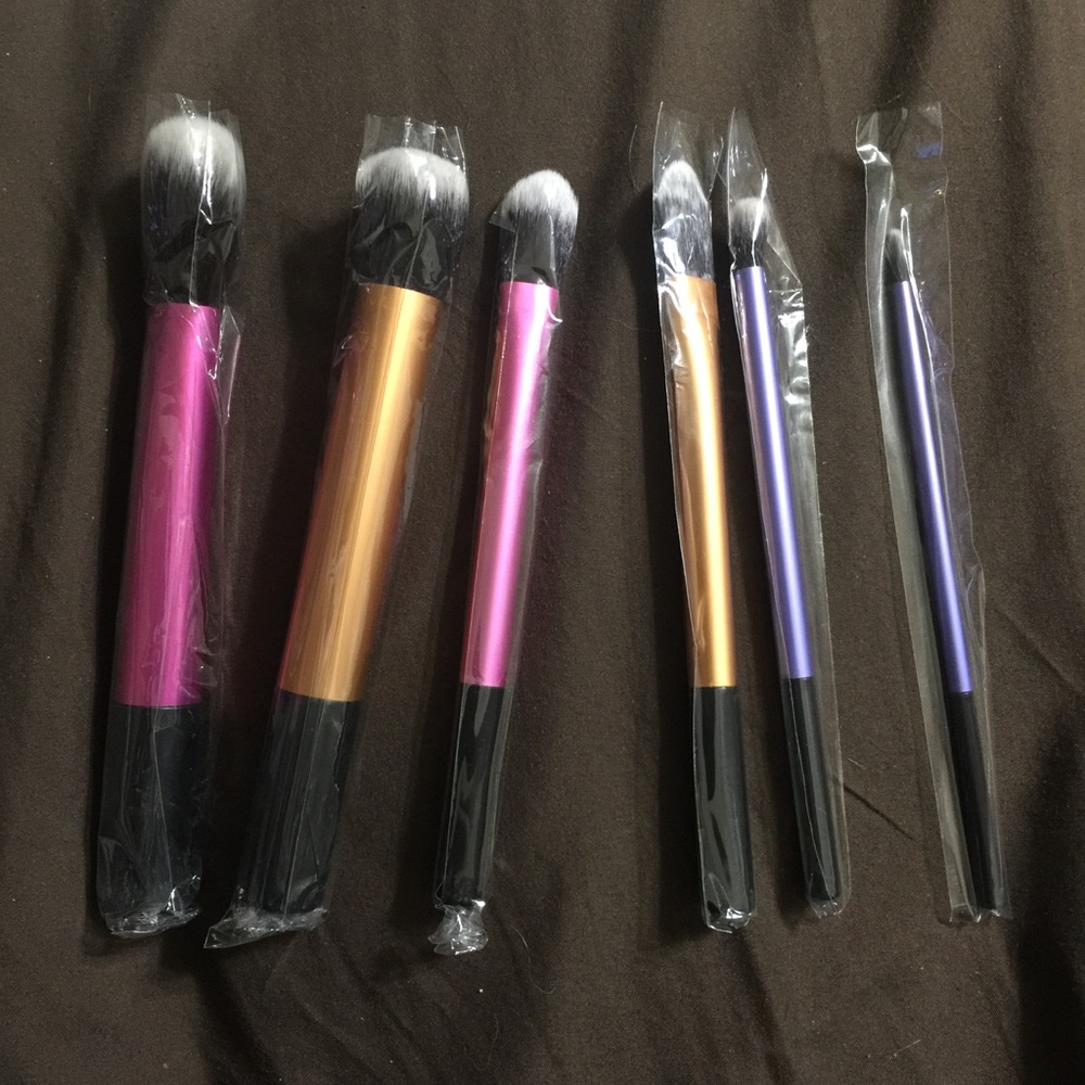 Six PC Multi Colored Brush Set - Picture 4 of 5